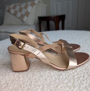 Size 9 WIDE Naturalizer Arianna Block Heel Sandals